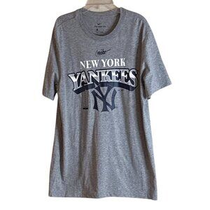 Nike Men's New York Yankee Logo Short Sleeve Tee Shirt Gray Size Medium NWT